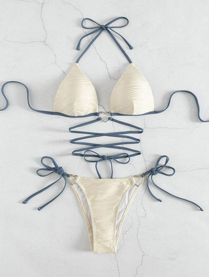 Sexy Hard Cup Bikini – Herzdetail und verstellbare Kordelzugträger